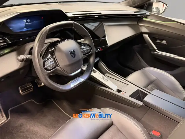 Peugeot 308 view 10
