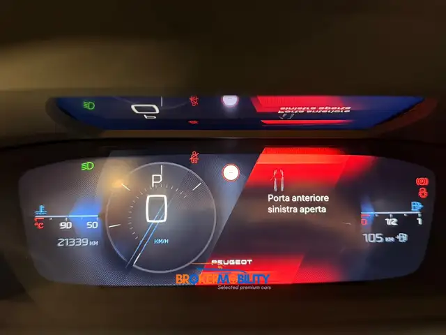 Peugeot 308 view 11