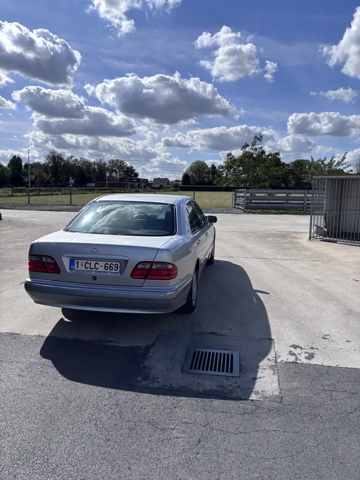 Mercedes-Benz E 220 CDI Elegance, foto 3