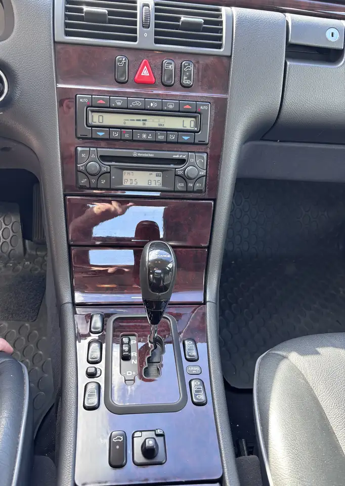 Mercedes-Benz E 220 CDI Elegance, foto 12