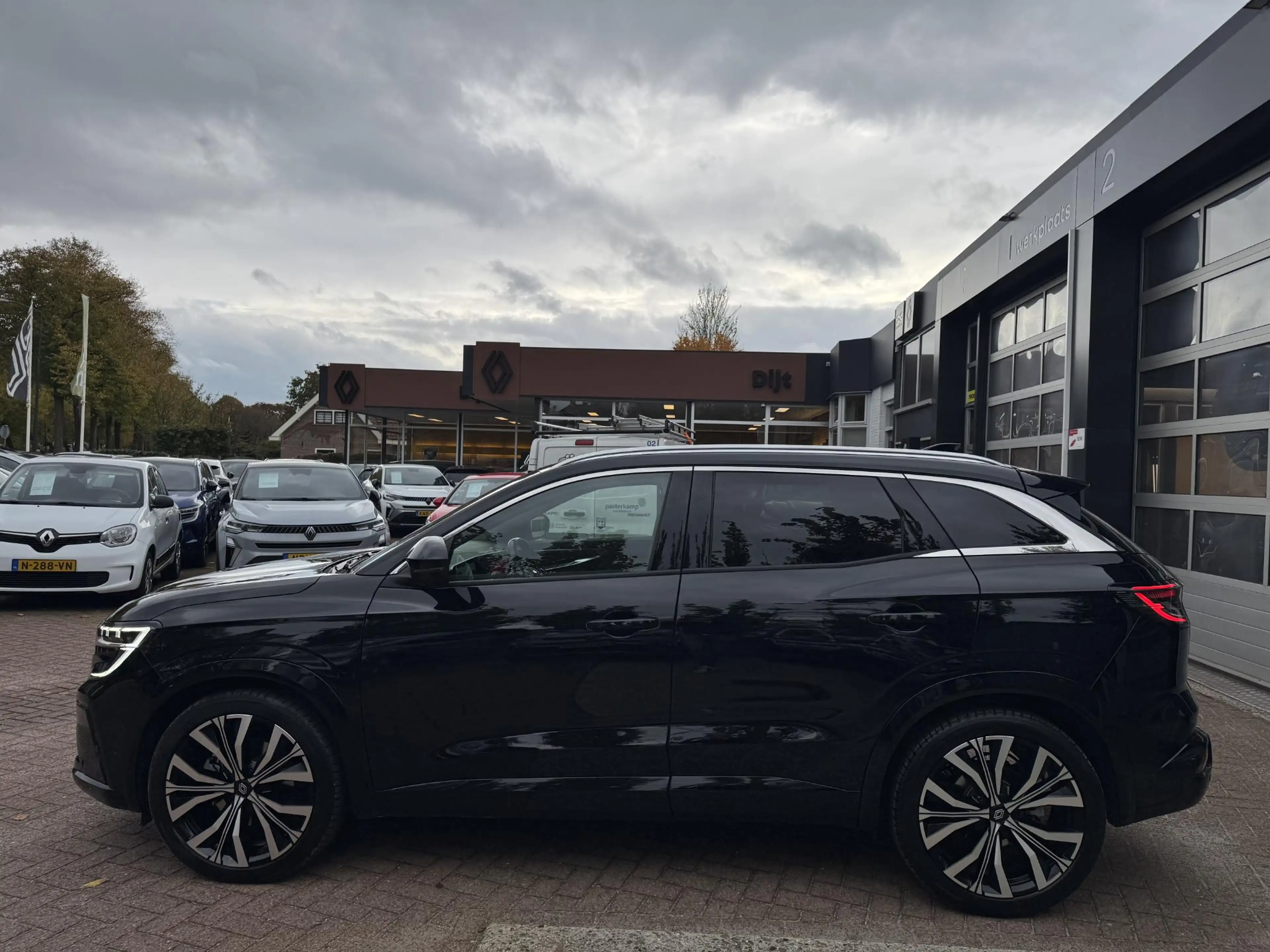 Renault Austral 1.2 E-Tech full hybrid 200 Iconic+Harman Kardon!! — photo 8