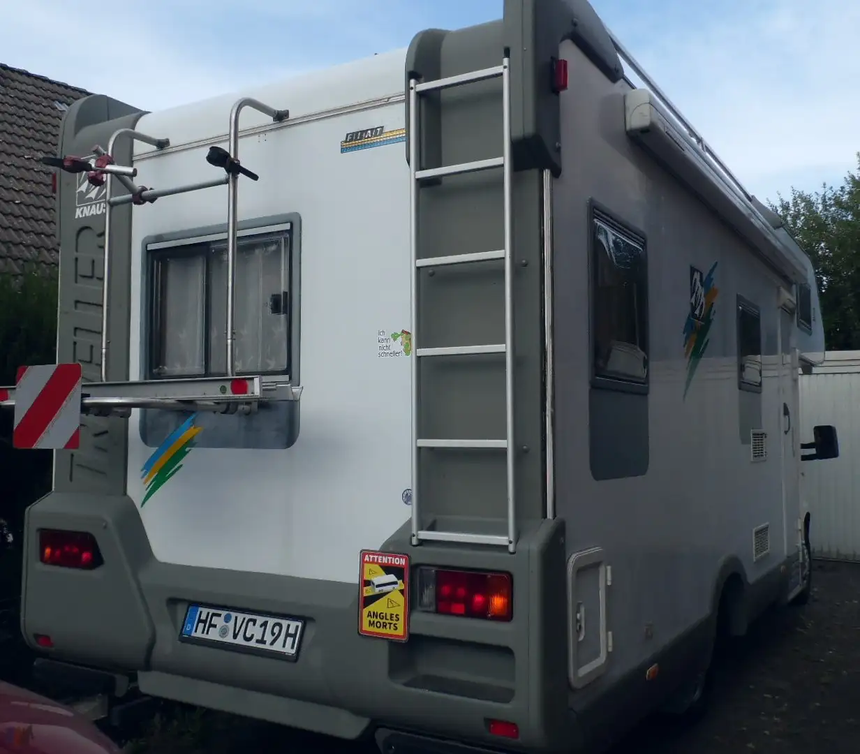 Oldtimer Fiat Knaus Traveller Weiß - 2
