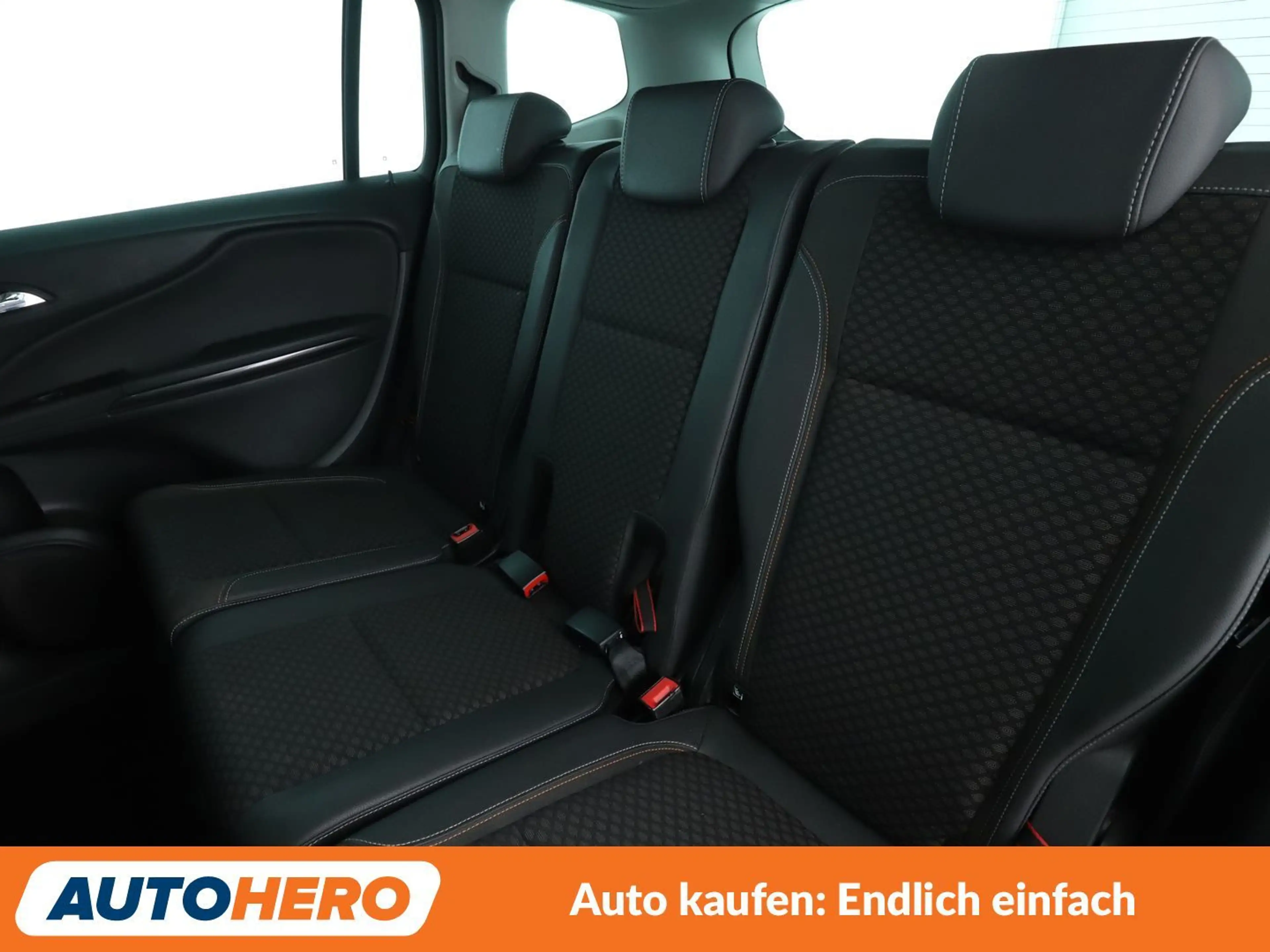 Opel Zafira Tourer 1.6 SIDI Turbo Innovation Start/Stop*LED*PDC*SHZ* — photo 14