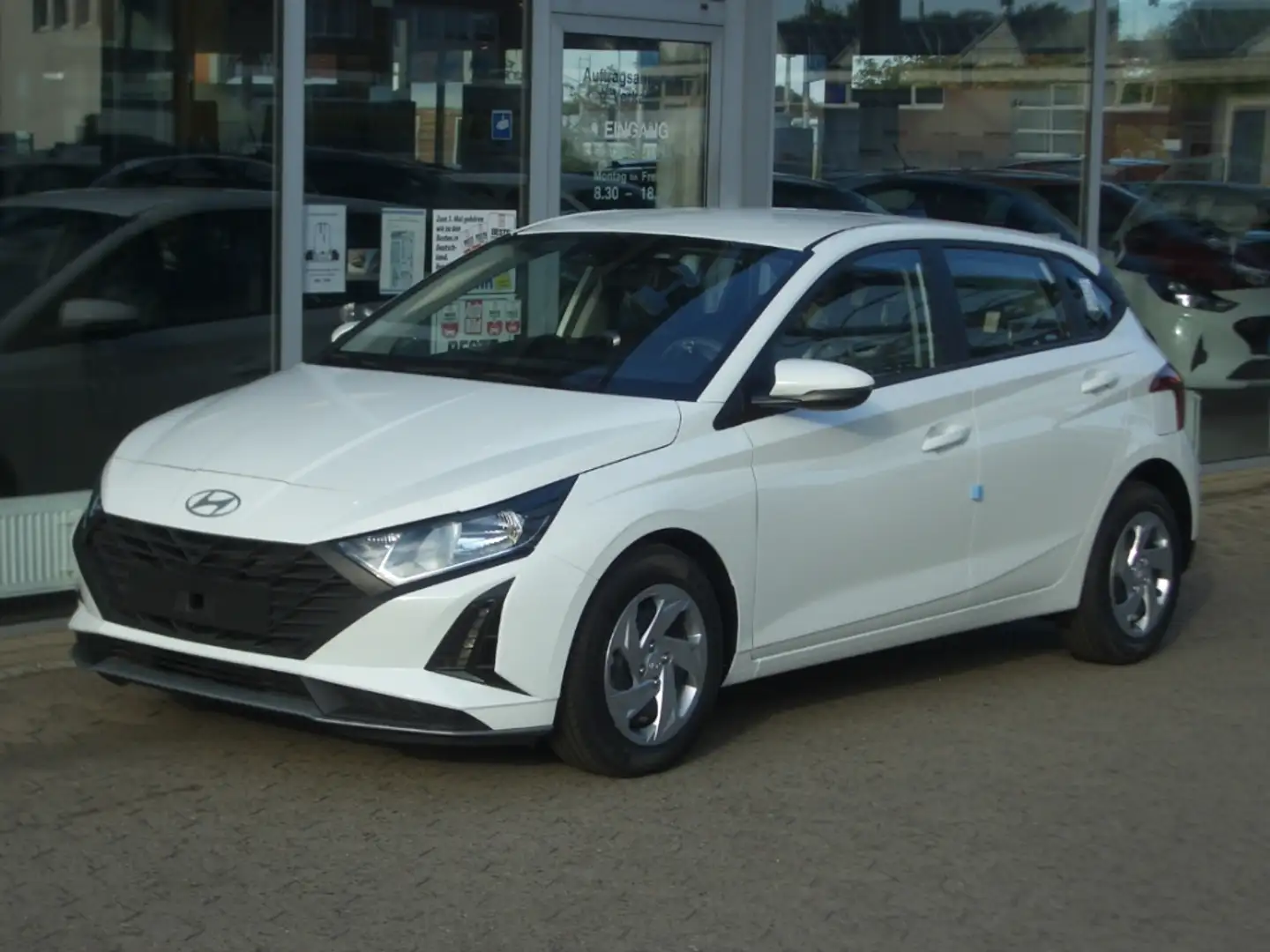 Hyundai i20 Facelift MJ25 1.2 Select, Funktions-Paket, Navigat Blanc - 1