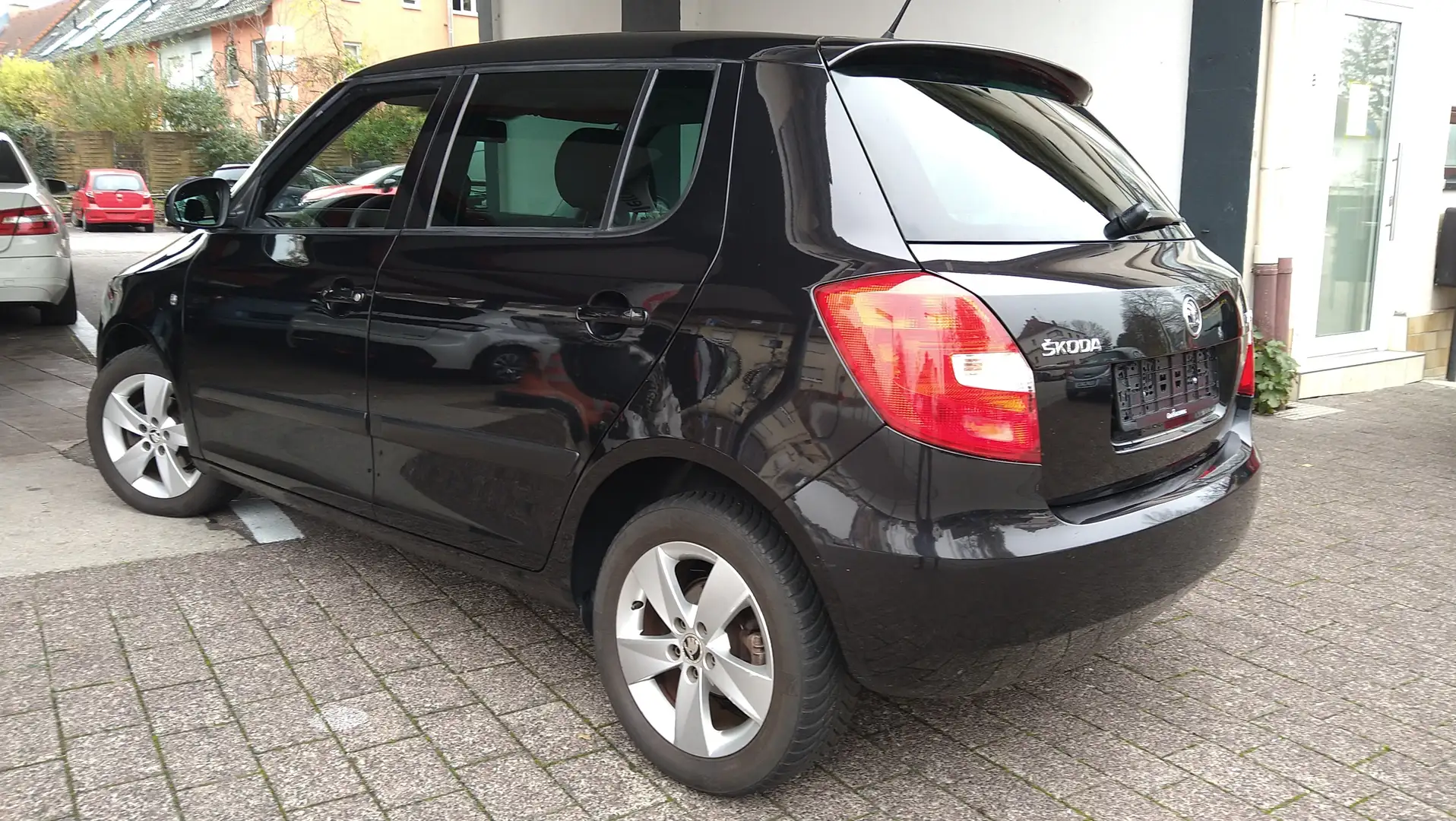 Skoda Fabia 1,2 TDI Schwarz - 2