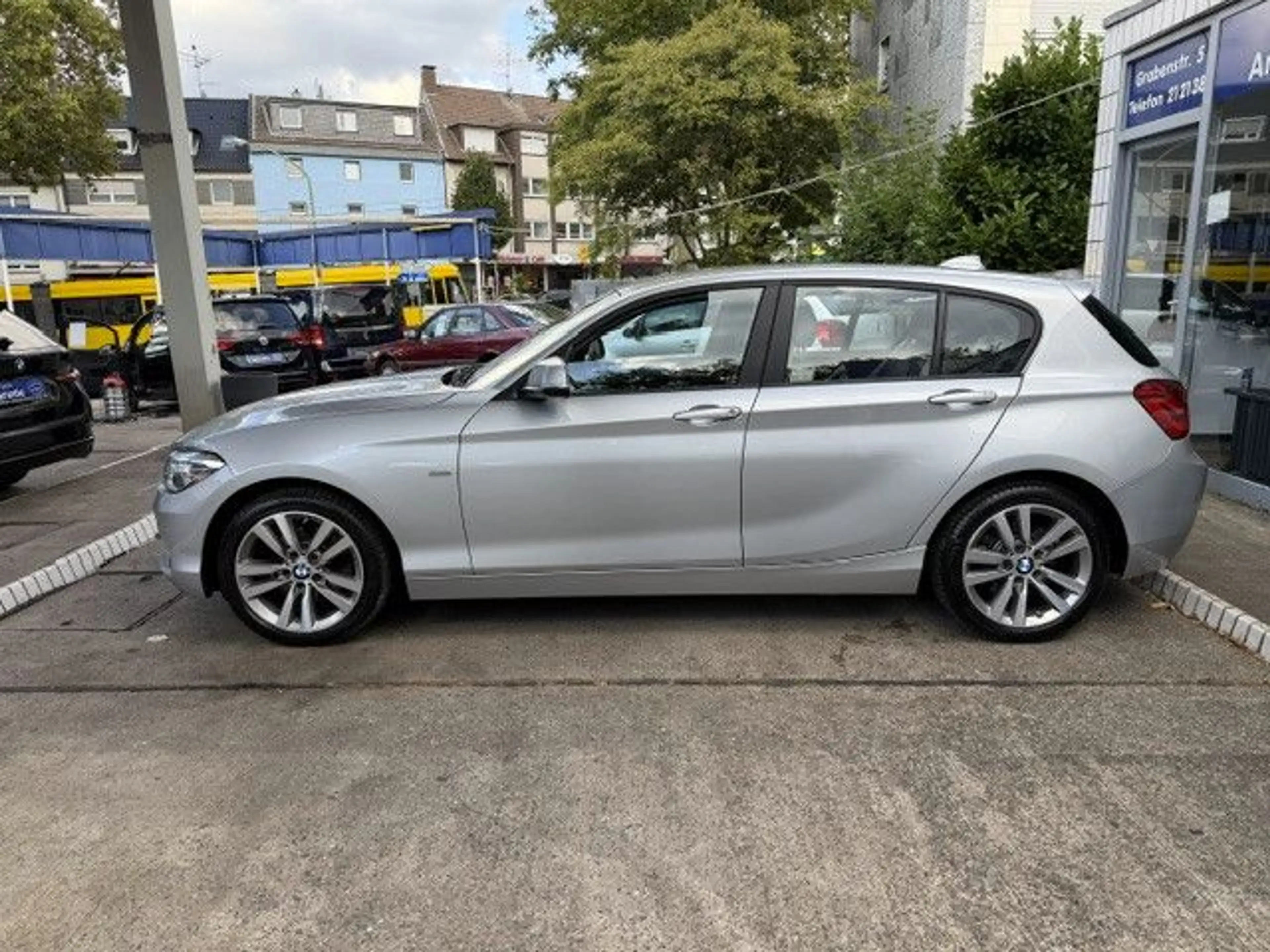 BMW 120 1 Limousine 5-trg. 120 i Urban Line*17-LM — photo 5