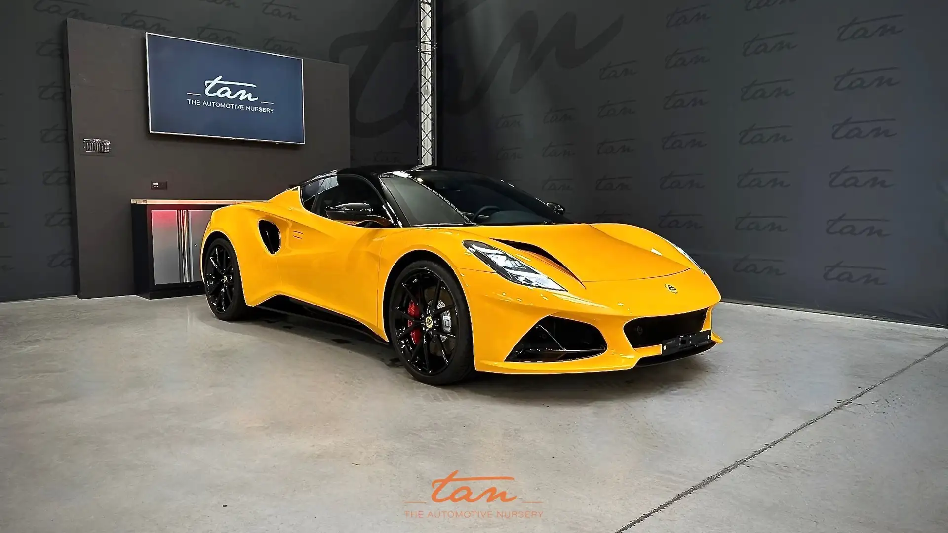 Lotus Emira First Edition 3.5 V6 SuperCharged (In Stock)!!! Jaune - 1