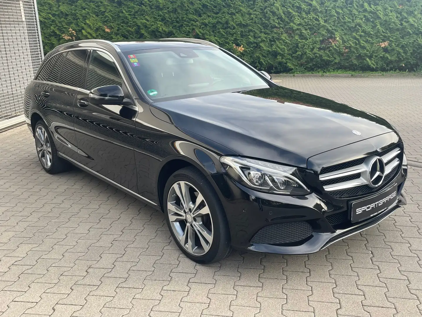 Mercedes-Benz C 200 4Matic T Avantgarde Navi Panorama LED SHZ Schwarz - 2