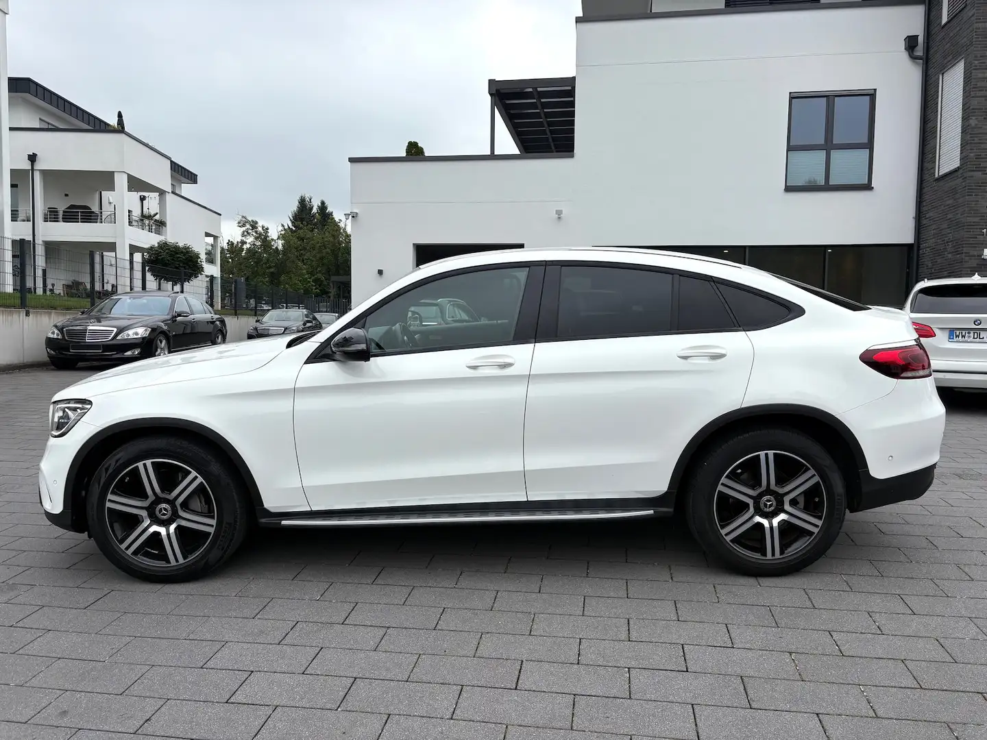 Mercedes-Benz GLC 200 COUPE NIGHT BURMESTER LED LEDER Blanco - 2