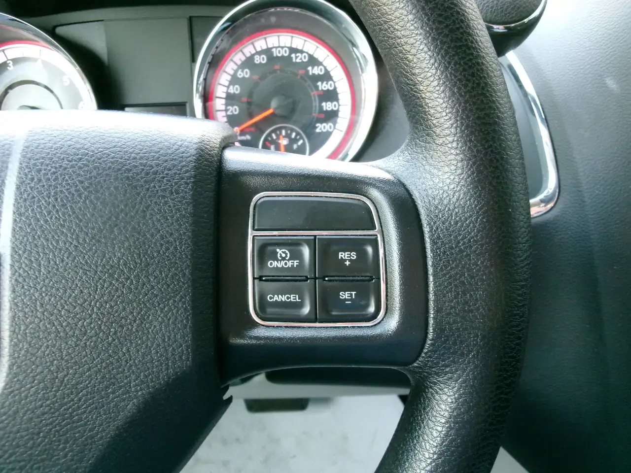 Dodge Grand Caravan снимка Dodge Grand Caravan