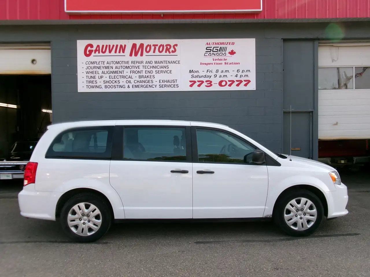 Dodge Grand Caravan снимка Dodge Grand Caravan
