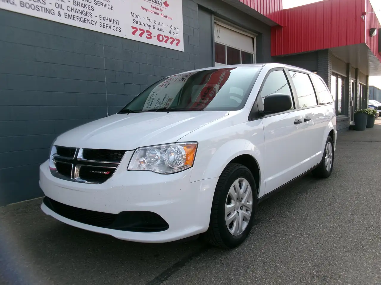 Dodge Grand Caravan снимка Dodge Grand Caravan