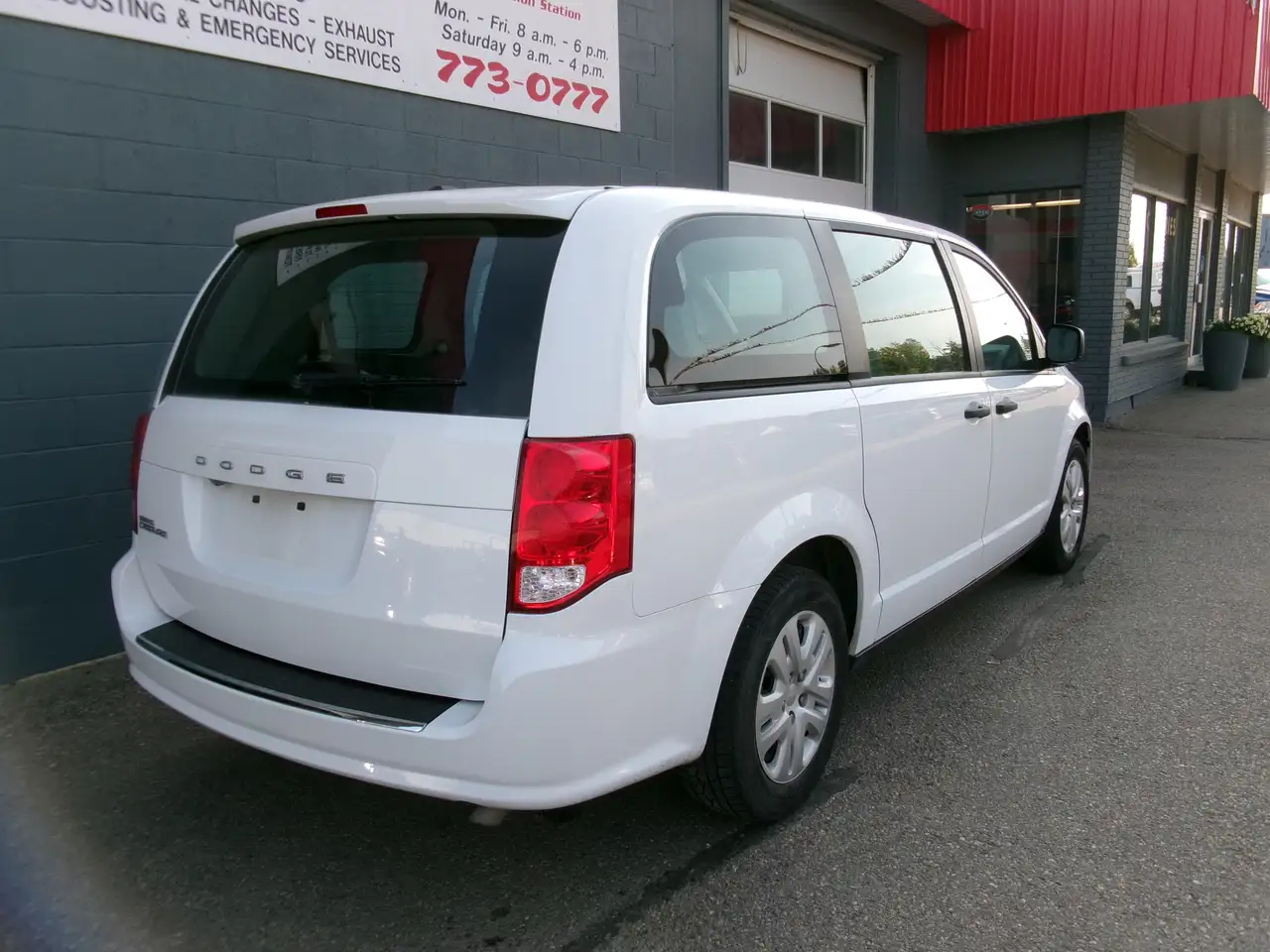 Dodge Grand Caravan снимка Dodge Grand Caravan