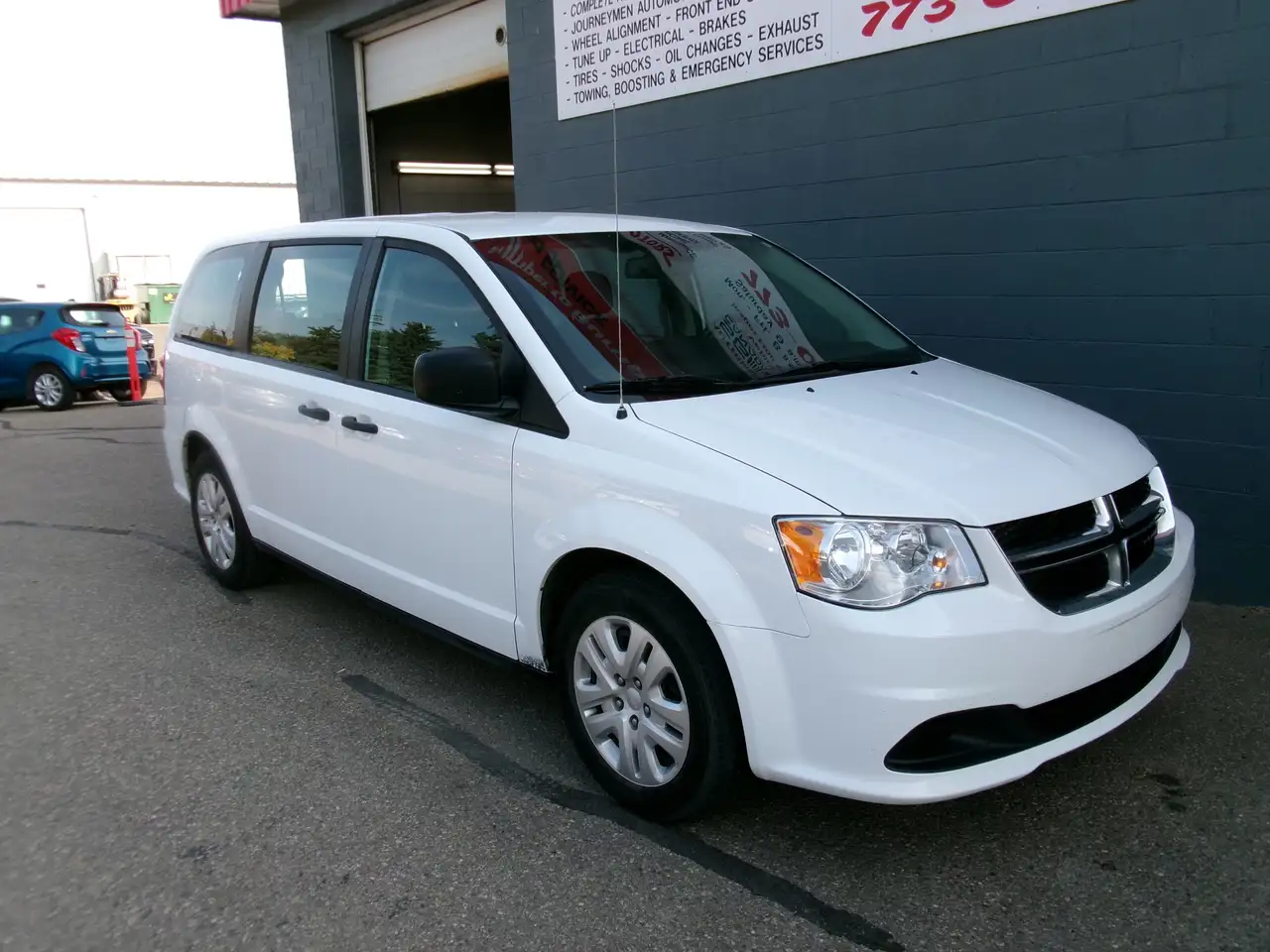 Dodge Grand Caravan снимка Dodge Grand Caravan