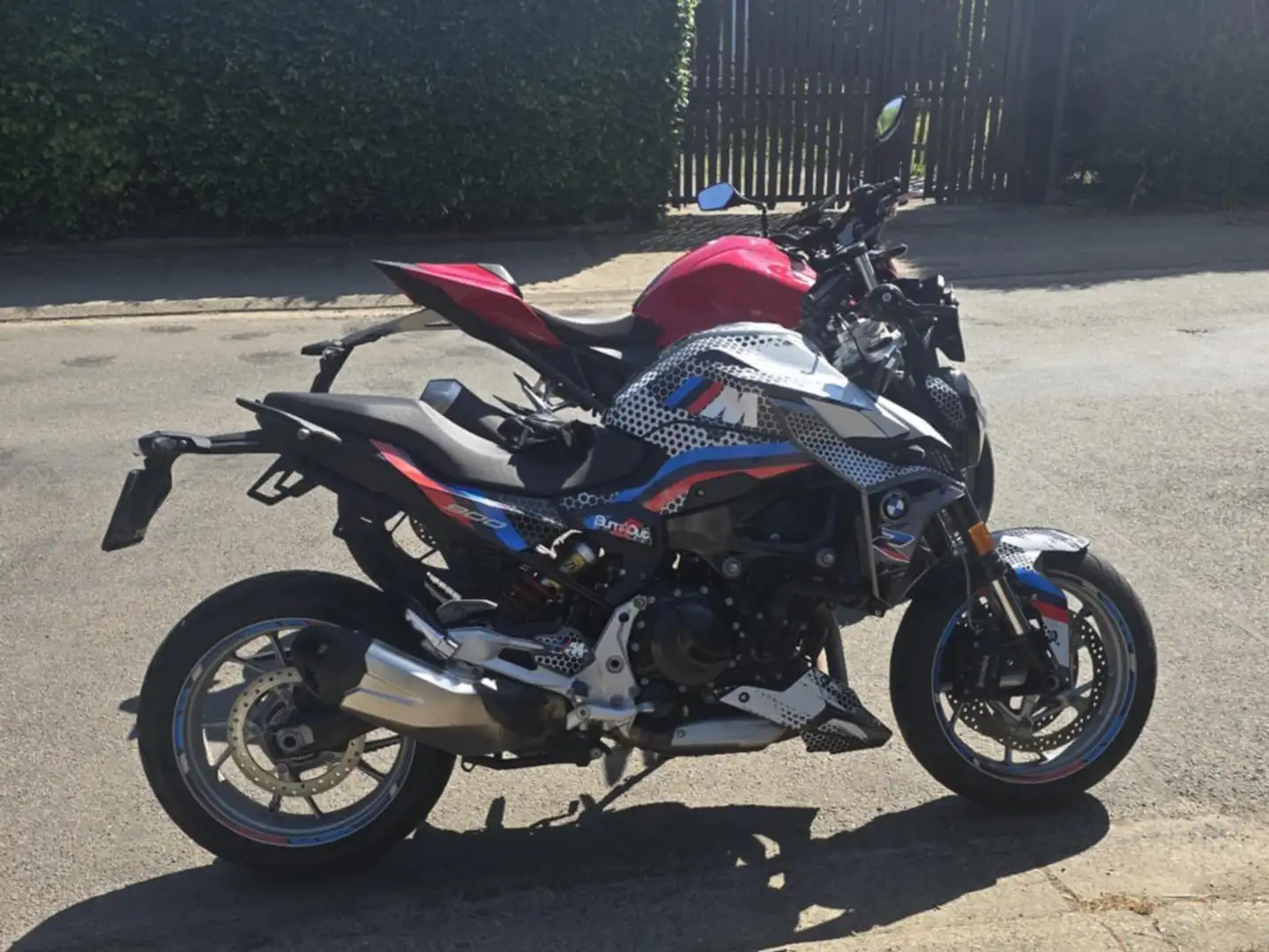 BMW F 900 R Noir - 2