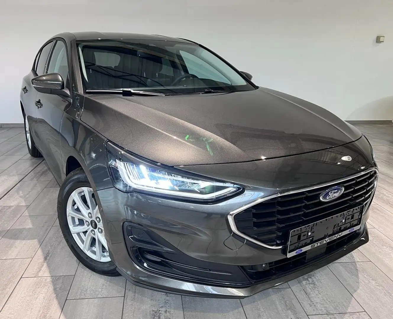 Ford Focus Connected 1.5 EcoBlue 120CV *GPS*PACK HIVER*JA16"* Grijs - 2