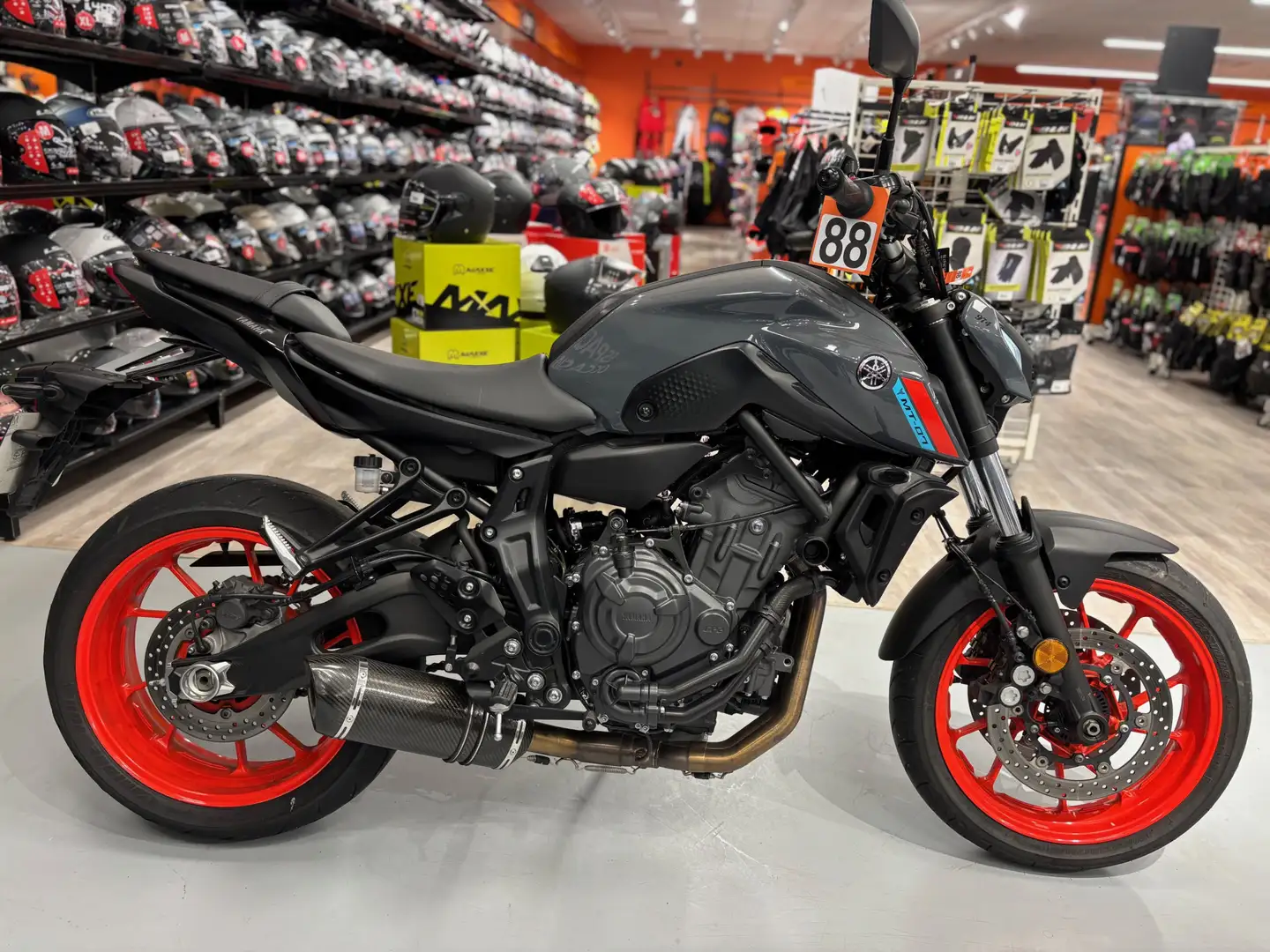 Yamaha MT-07 - 1