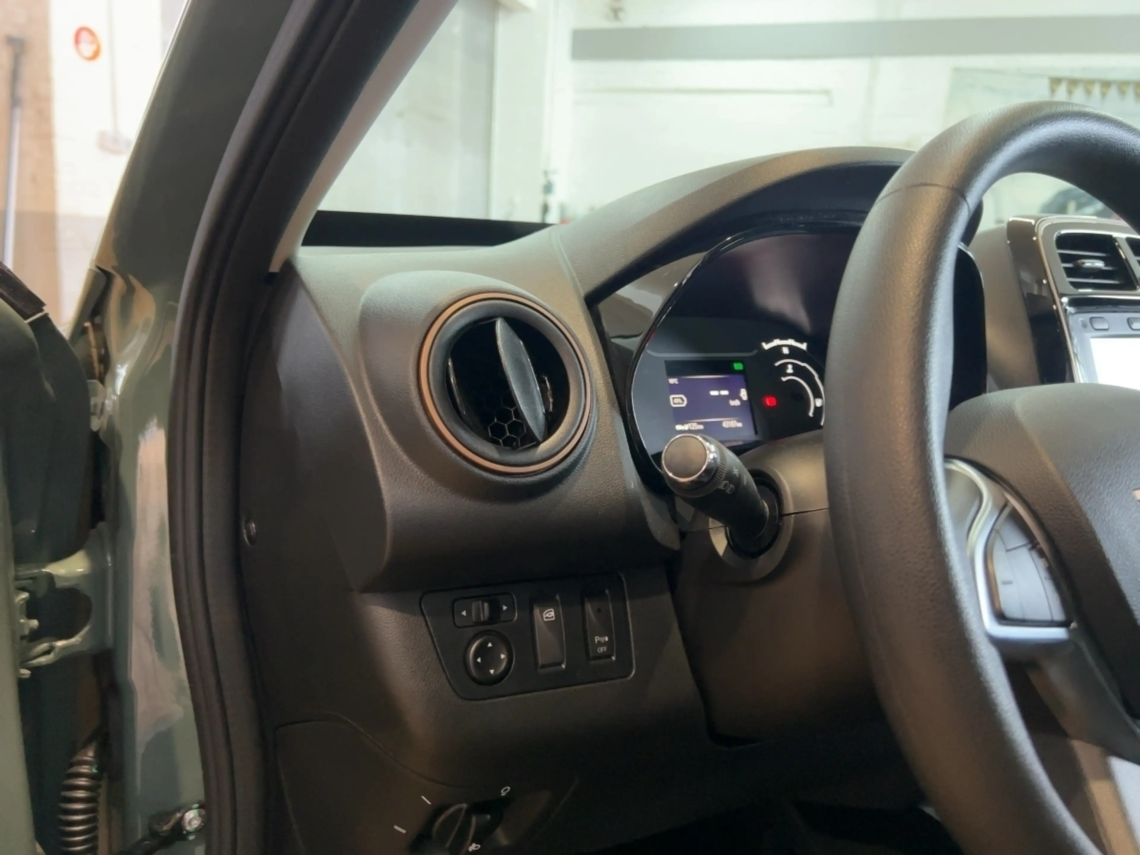Dacia Spring Extreme ELECTRIC 65 Rückfahrkamera PDC ABS — photo 13