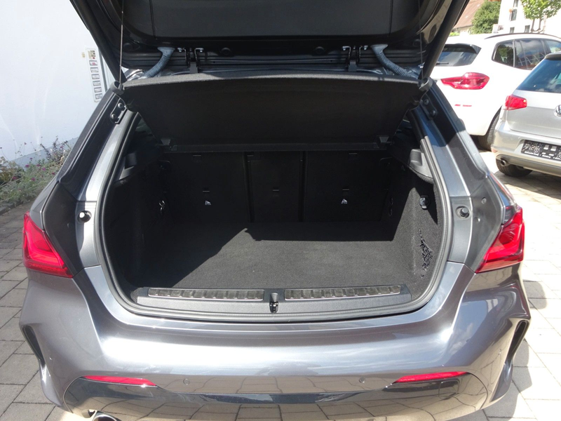 BMW 118 i Limo M Sportpaket/LIVE COCPIT/NAVI — photo 15