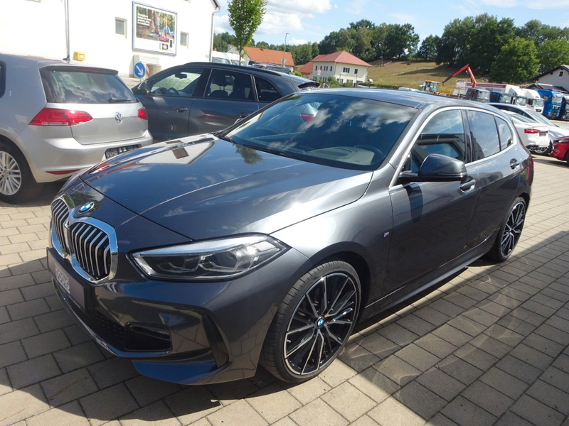 BMW 118 i Limo M Sportpaket/LIVE COCPIT/NAVI — photo 7