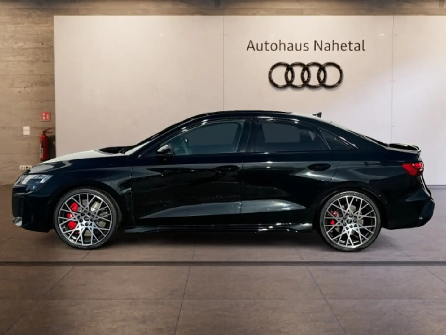Audi RS3 LIMOUSINE SPORTABGASANLAGE ADAPTIVES FAHRWERK MATR Schwarz - 2