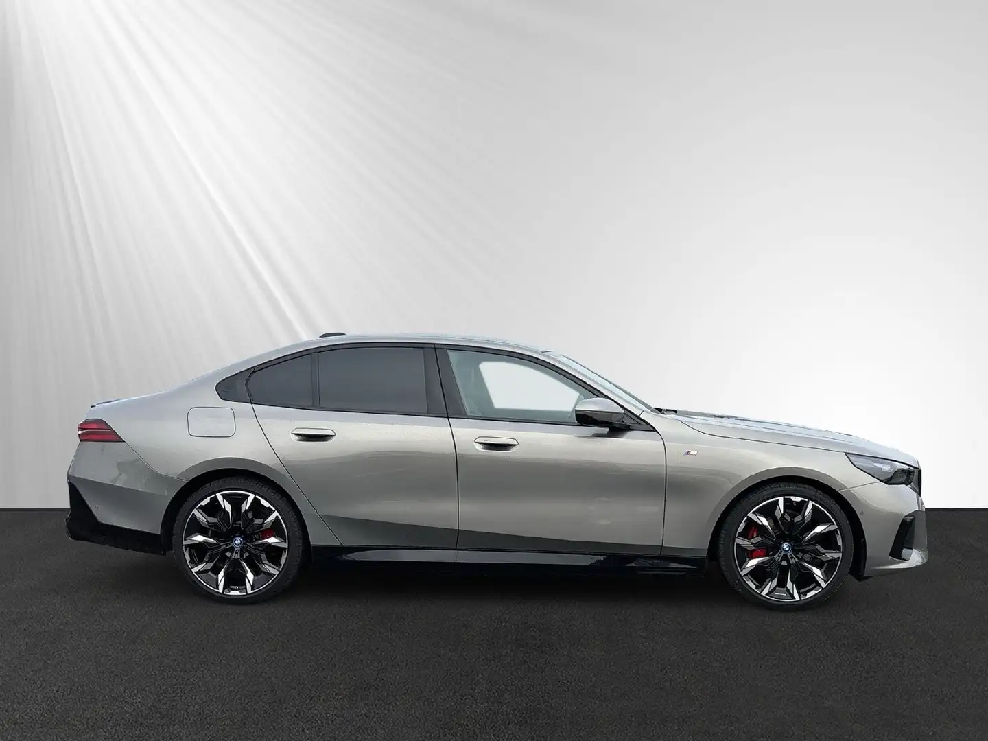BMW 550 e xDrive M Sport Pro|Pano|Bowers&Wilkins|DAProf. Gris - 2