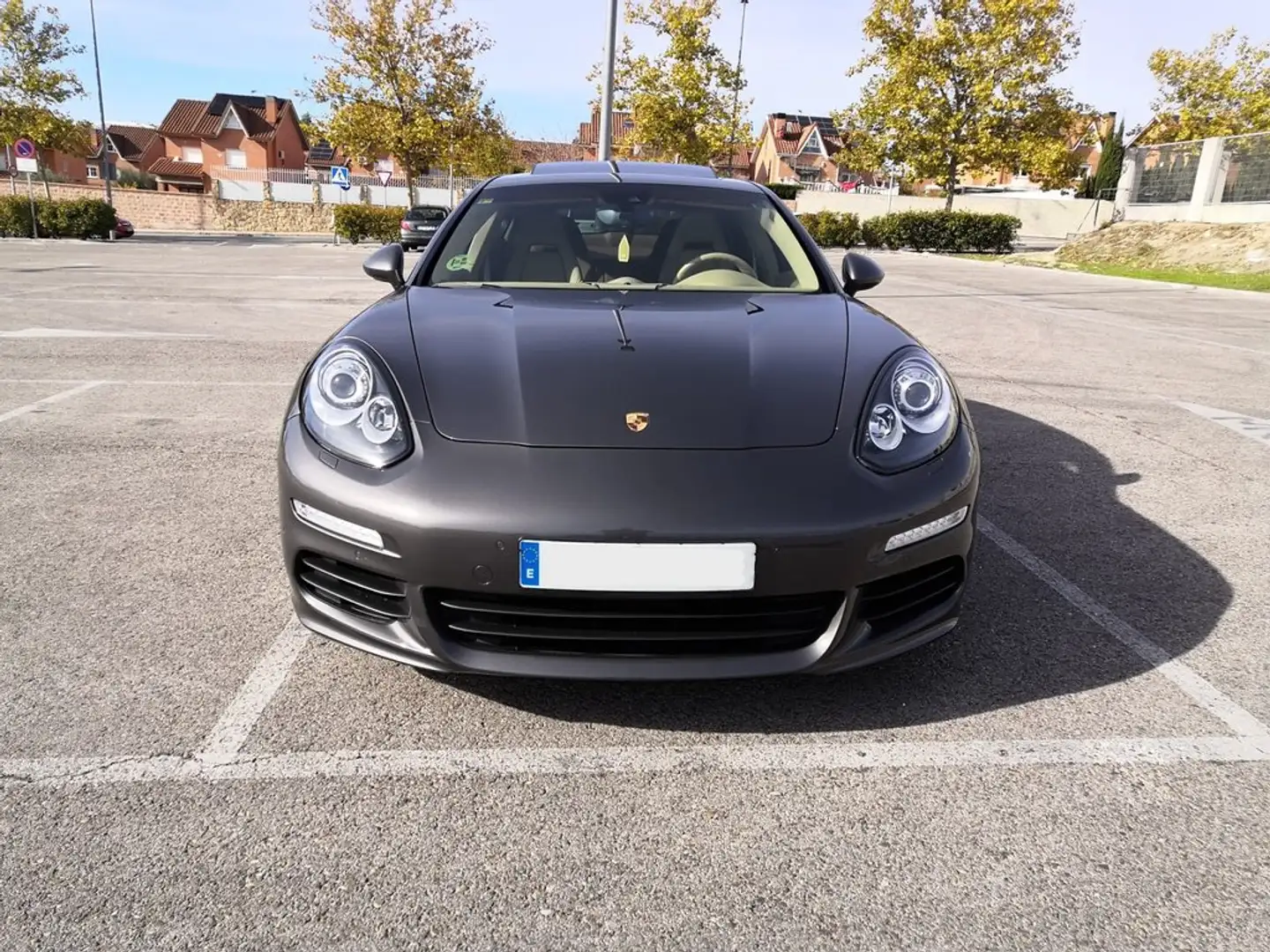 Porsche Panamera 3.0 Diesel 300cv Marrón - 2