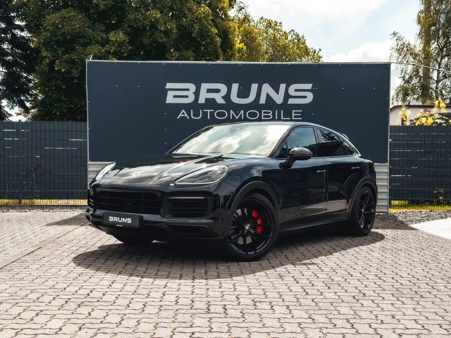 Porsche Cayenne Coupe GTS Leichtbau-Sport-Paket Carbon Schwarz - 1