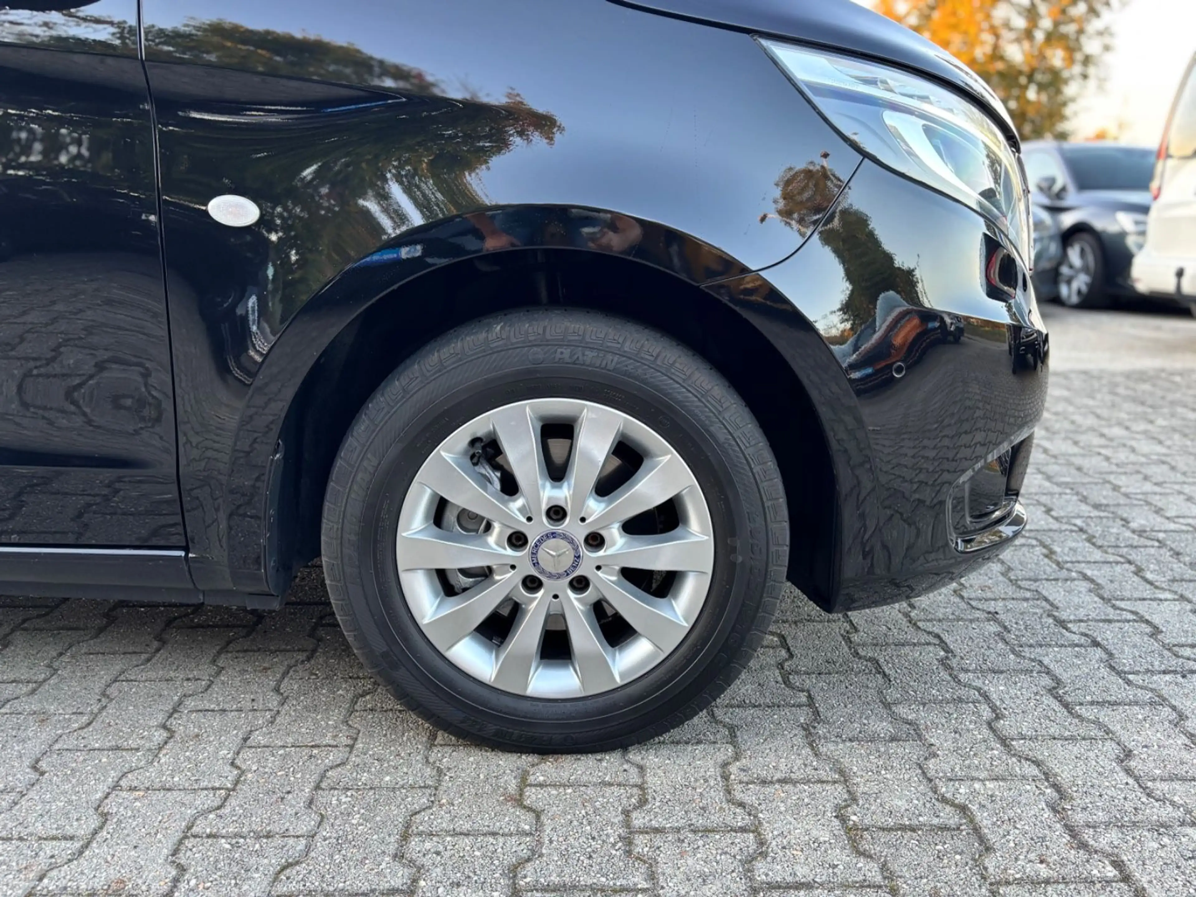 Mercedes-Benz Vito Tourer 163PS lang Select 8Sitz Navi Kam LED — photo 9