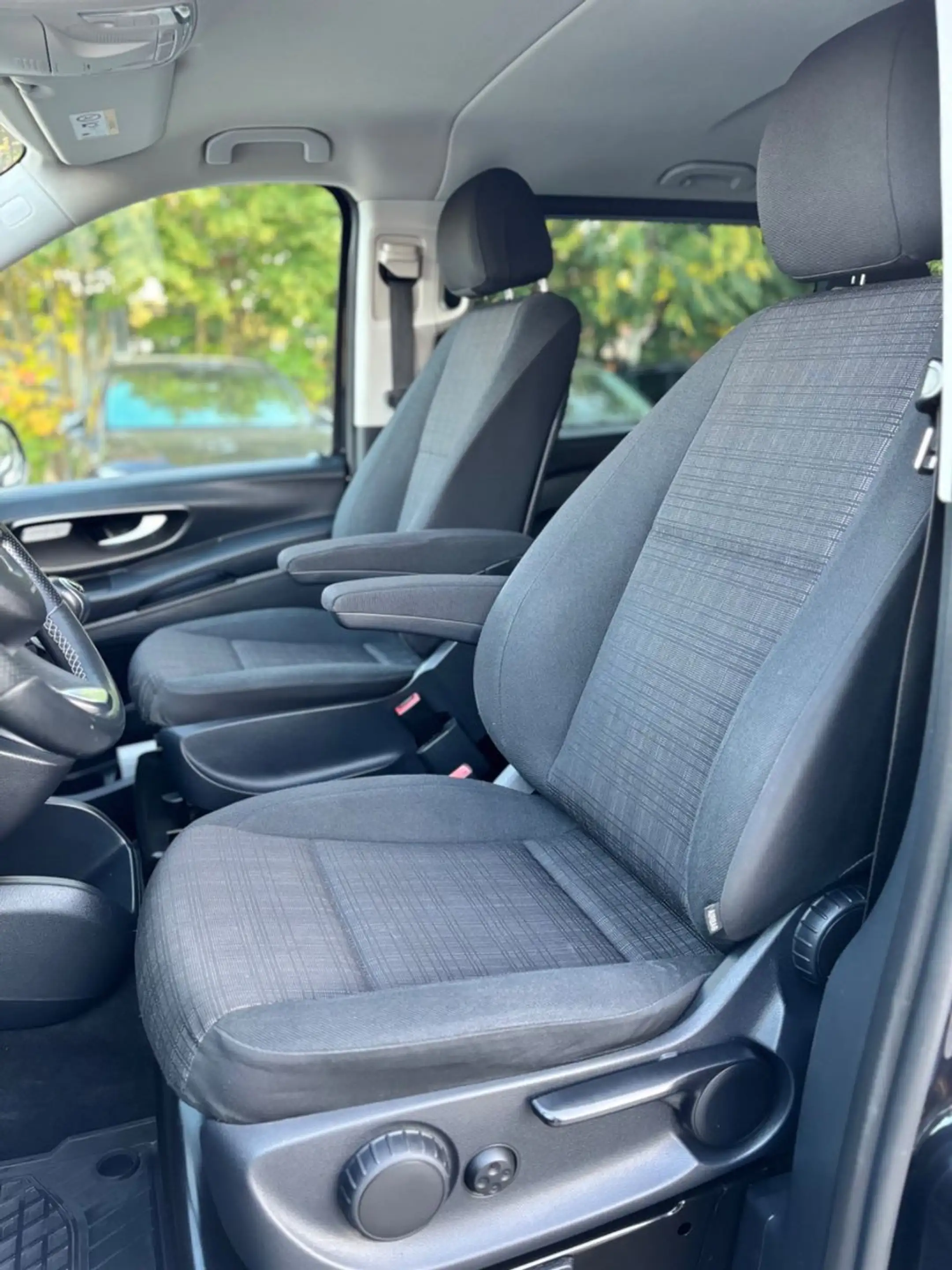 Mercedes-Benz Vito Tourer 163PS lang Select 8Sitz Navi Kam LED — photo 15