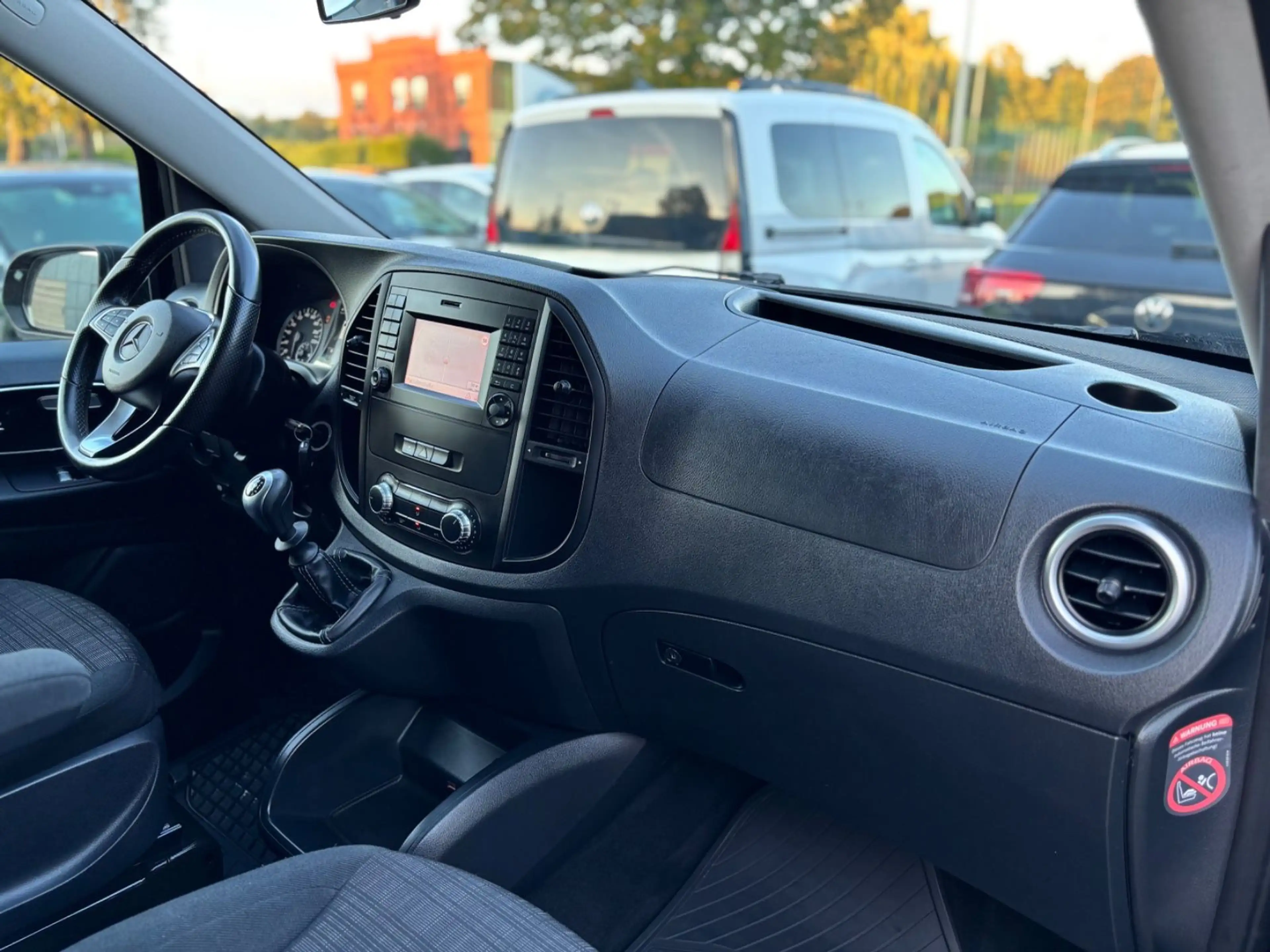 Mercedes-Benz Vito Tourer 163PS lang Select 8Sitz Navi Kam LED — photo 13