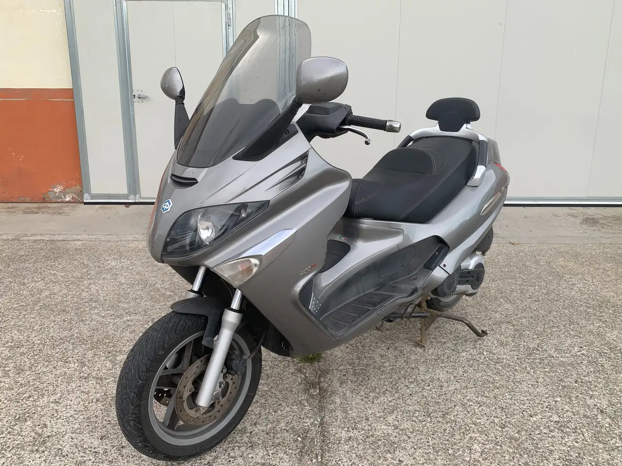 Piaggio XEvo 400