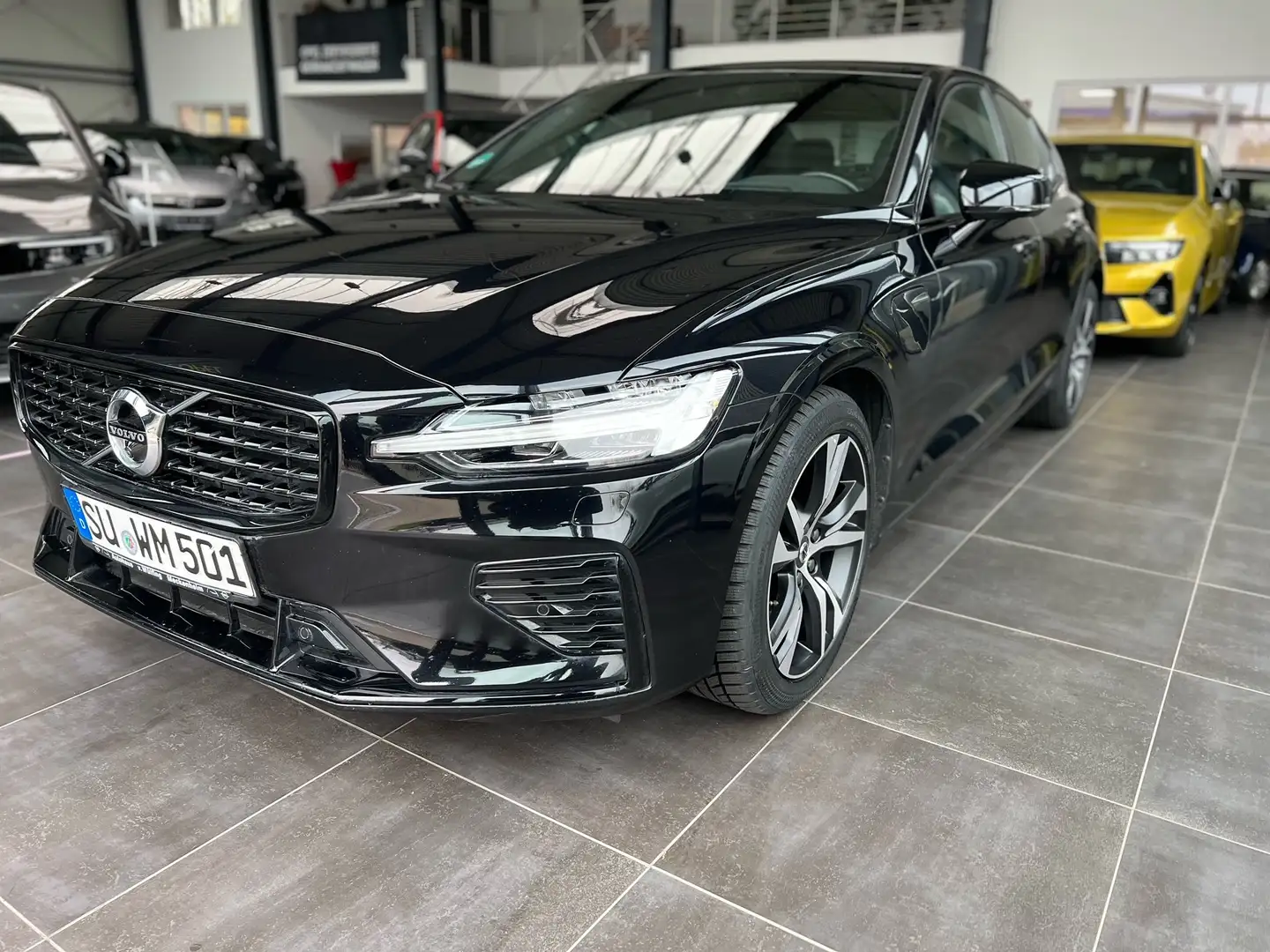 Volvo S60 T 8 AWD Recharge  R-Design +Standheizung +el.SD + Fekete - 1