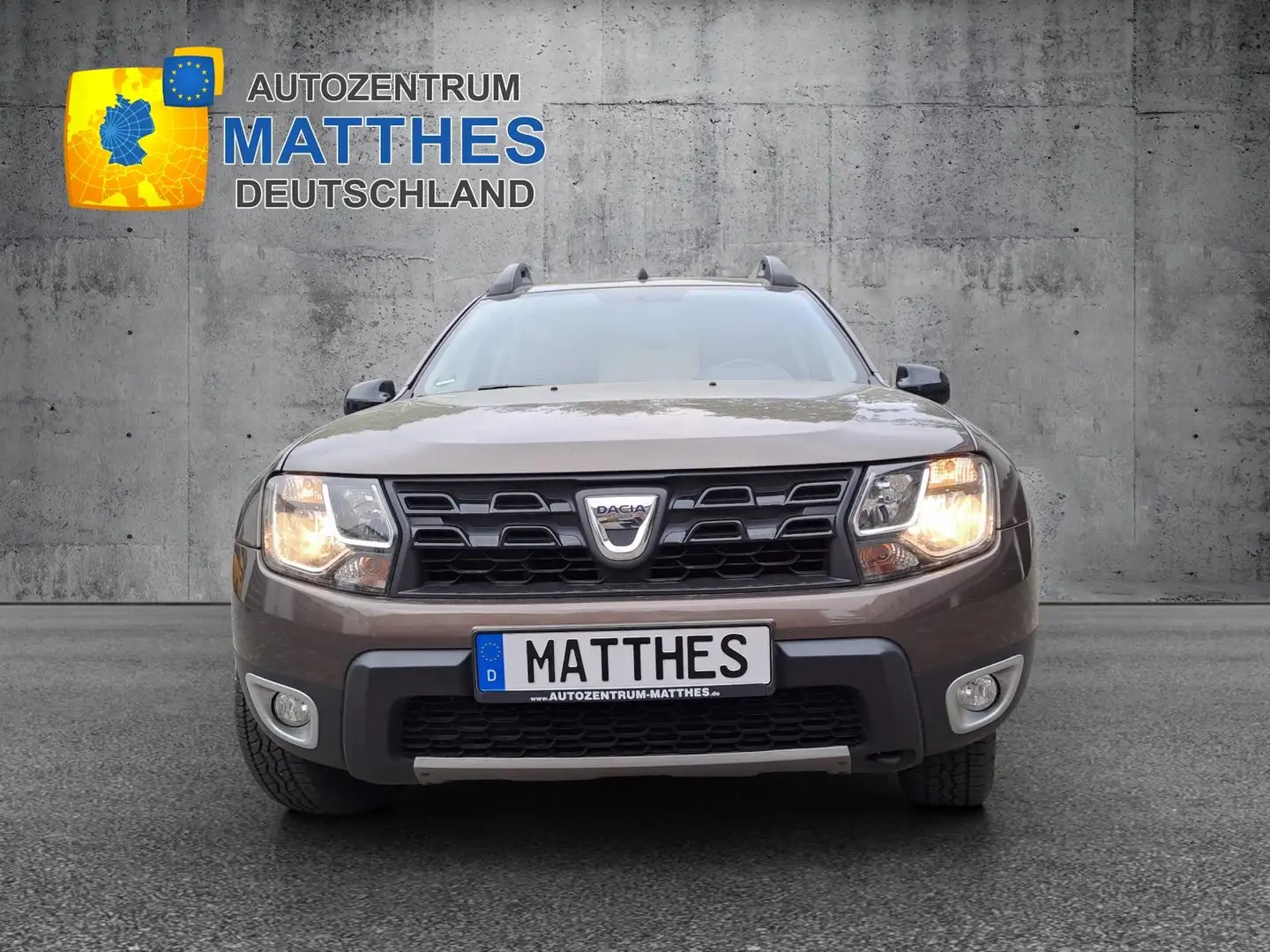 Dacia Duster Black Shadow 4x4 1.5 dCi  Navi Kamera Braun - 2