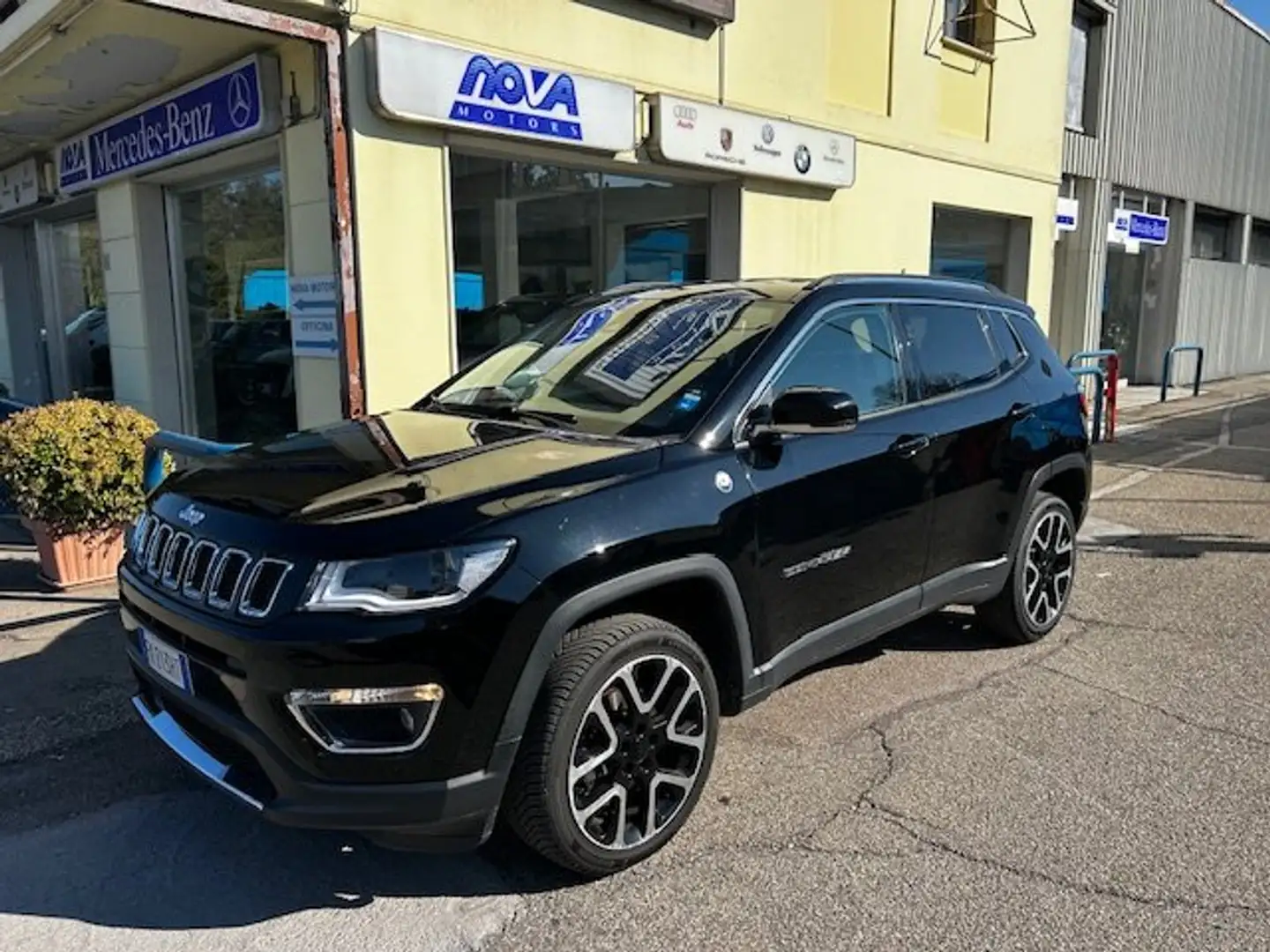 Jeep Compass 2.0 mjt Limited Opening Edition 4wd 140cv auto Noir - 1
