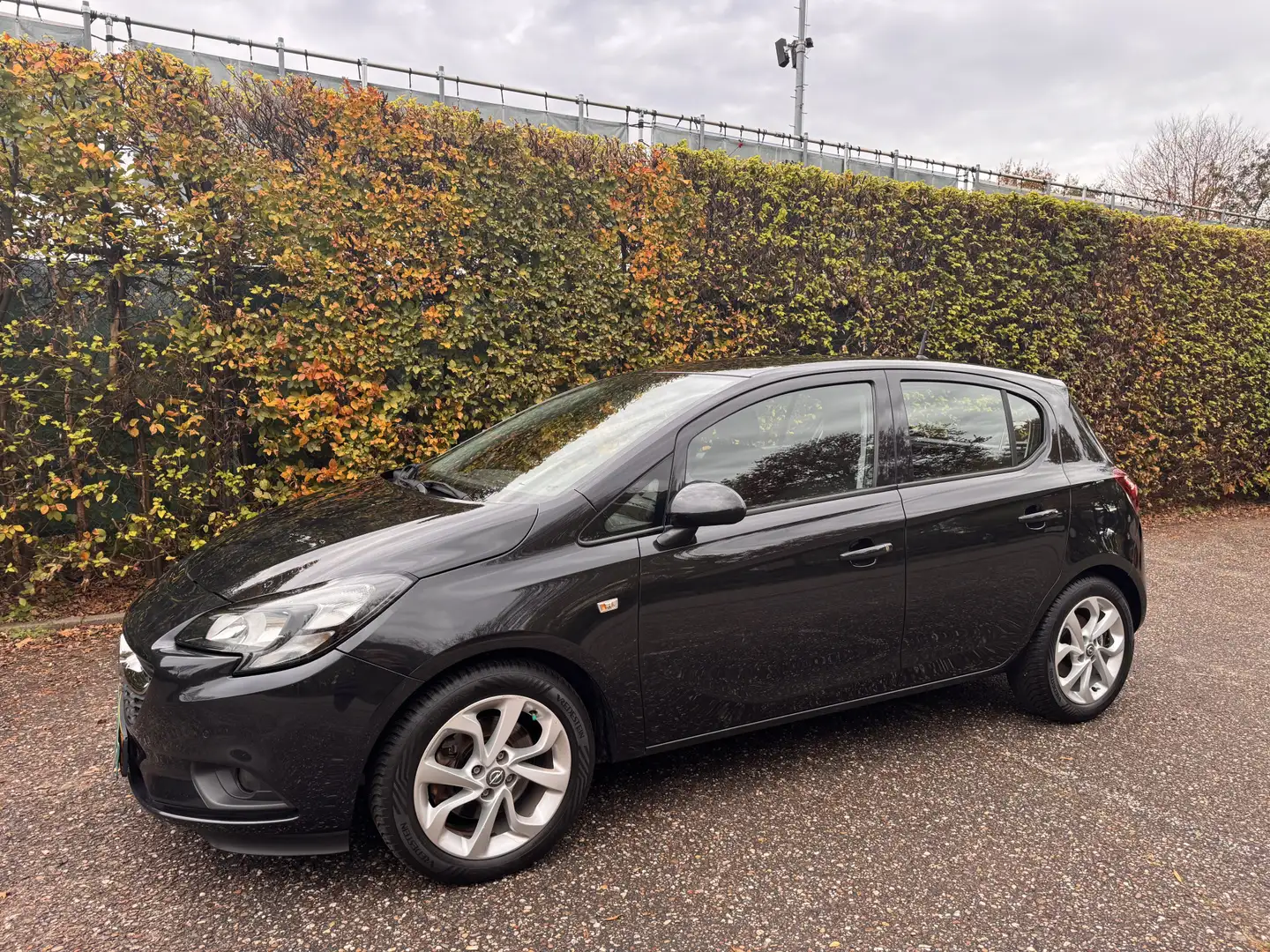 Opel Corsa 1.0 Turbo Edition Negro - 1