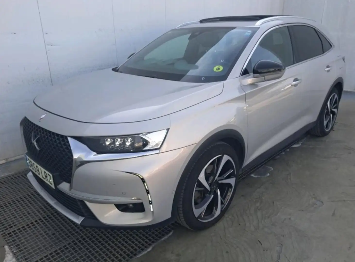 DS Automobiles DS 7 Crossback 1.6 E-Tense 300 Rivoli Auto 4WD Gris - 1