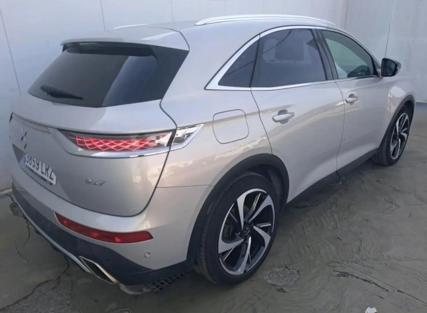 DS Automobiles DS 7 Crossback 1.6 E-Tense 300 Rivoli Auto 4WD Gris - 2