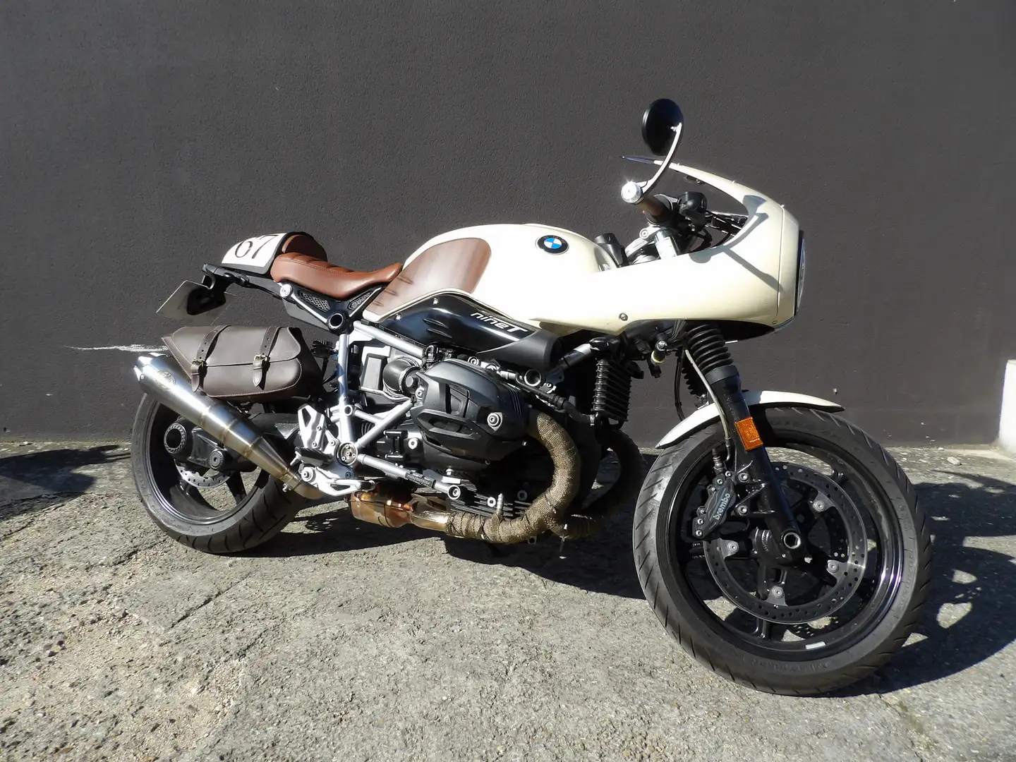 BMW R nineT Beige - 2