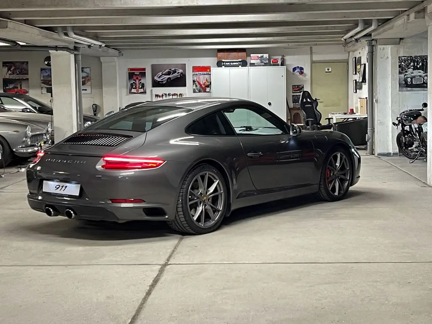 Porsche 991 Carrera S*Deutsch*Sportauspuff*Sport Chrono* Grau - 2