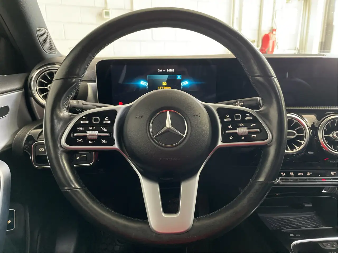 Mercedes-Benz A-Class снимка Mercedes-Benz A-Class
