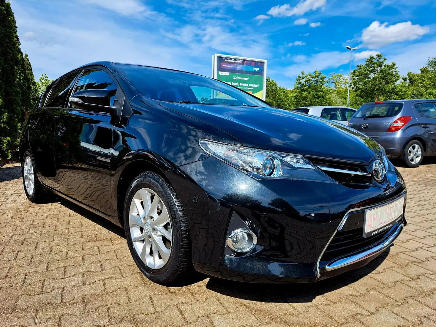 Toyota Auris Start Edition Schwarz - 2