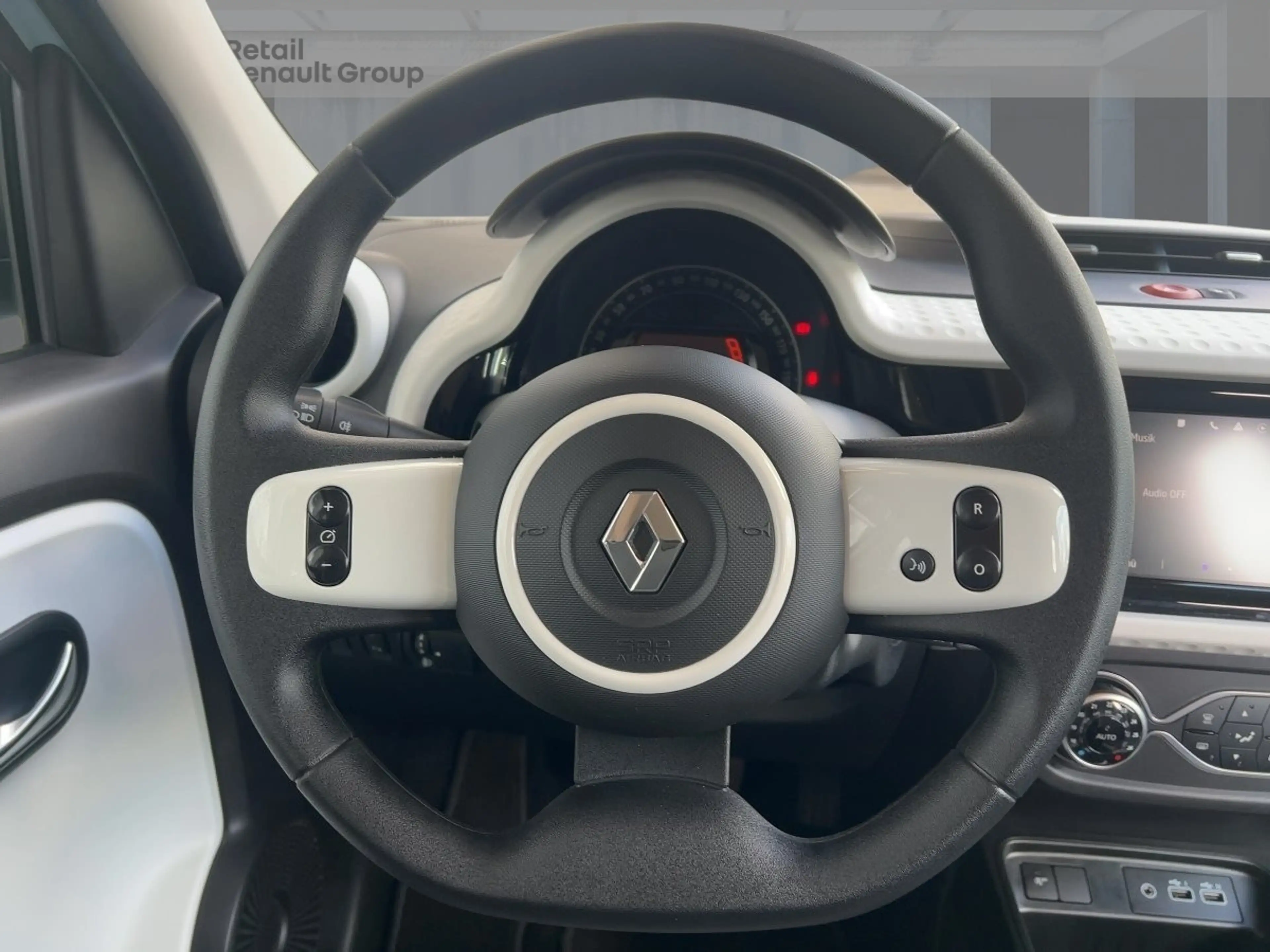 Renault Twingo EQUILIBRE SCe 65 Start & Stop Apple CarPlay — photo 11