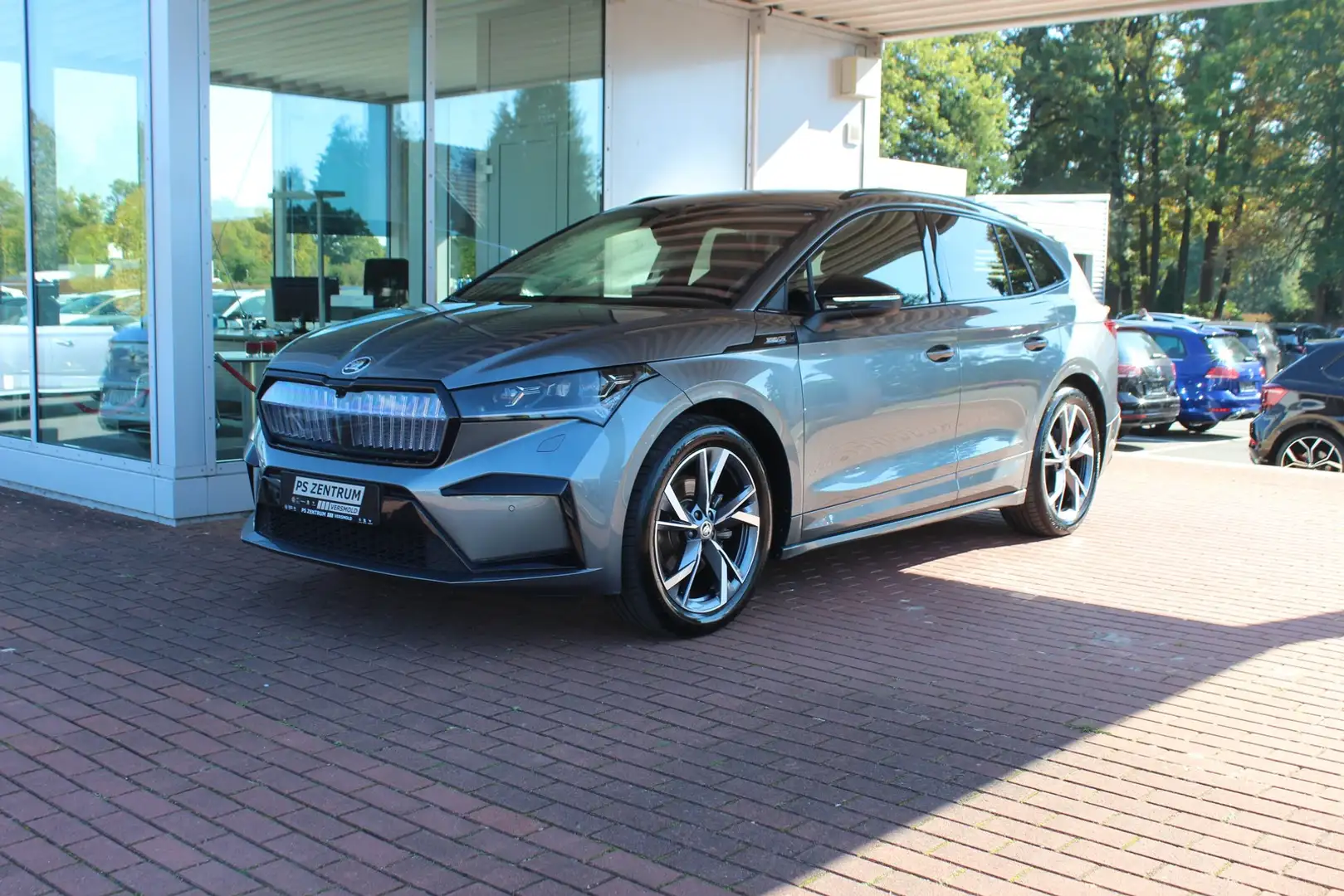 Skoda Enyaq iV 60 Sportline Grau - 2