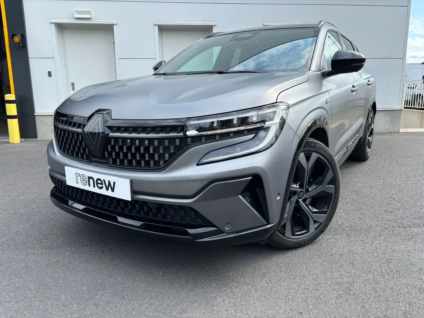 Renault Espace esprit Alpine E-tech full hybrid 200 / Valckenier Gris - 1