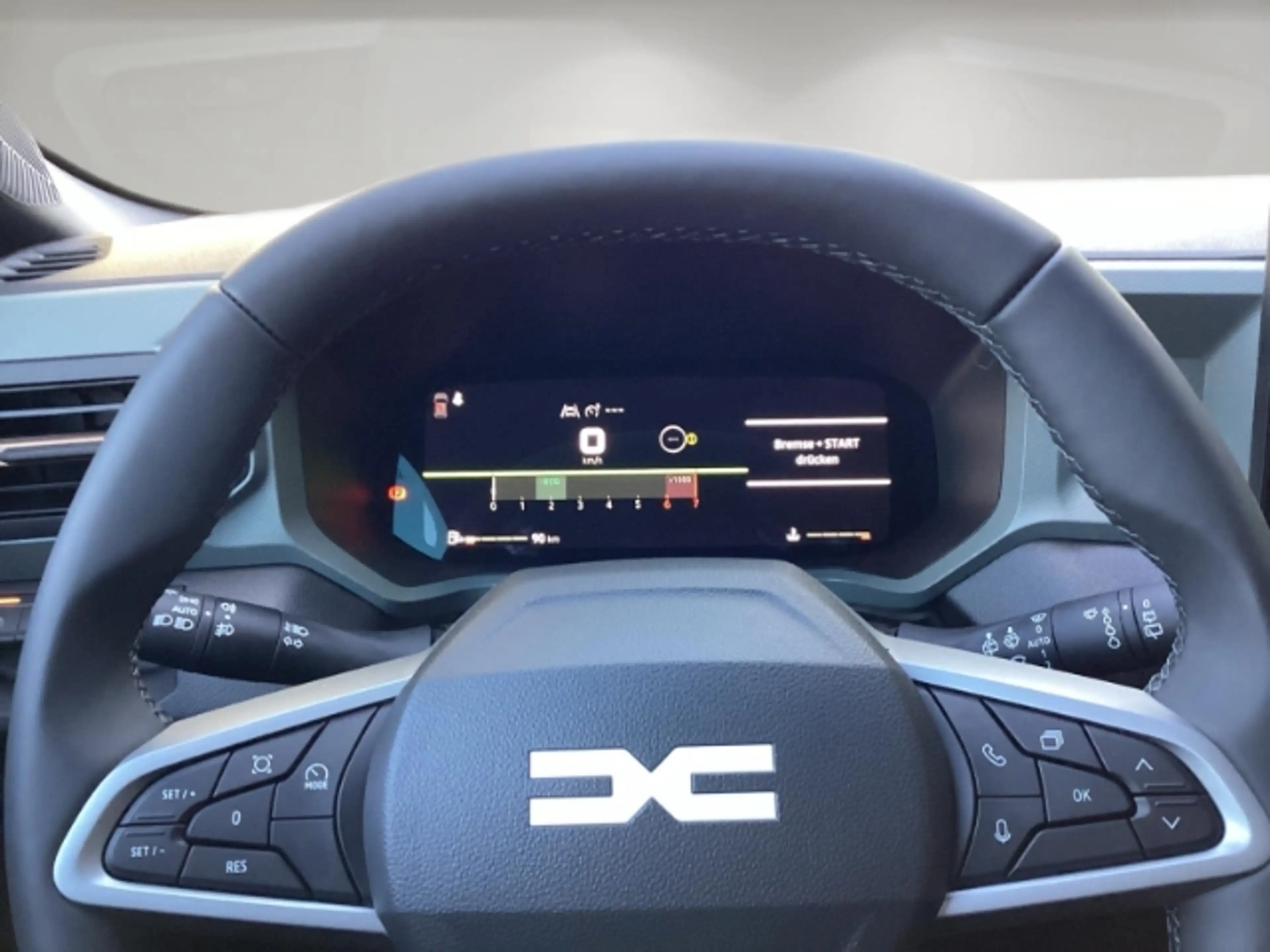 Dacia Bigster Extreme TCe140+el.PanoDach+WinterPlus&City-P+Navi+ — photo 8