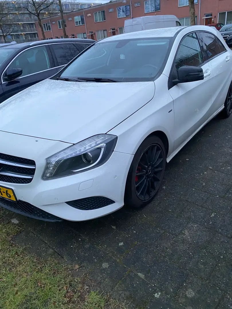 Mercedes-Benz A 180 Ambition Bílá - 1
