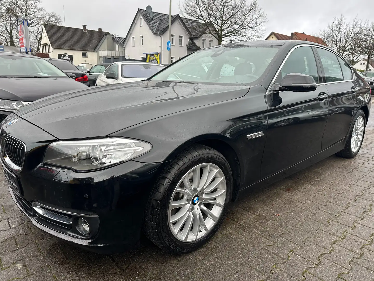 BMW 520 520d~2 Hand~Keyless GO~Navi~Leder~LED~ Noir - 1