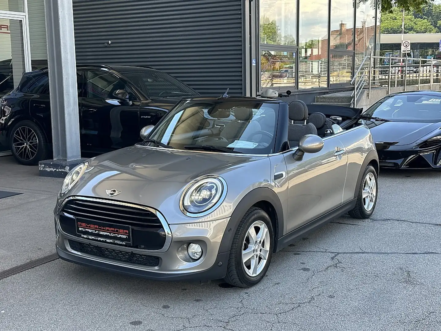 MINI Cooper D Cabrio MINI Cooper D Cabrio / LED / SZH / Sportsitz / ... Серебристый - 1