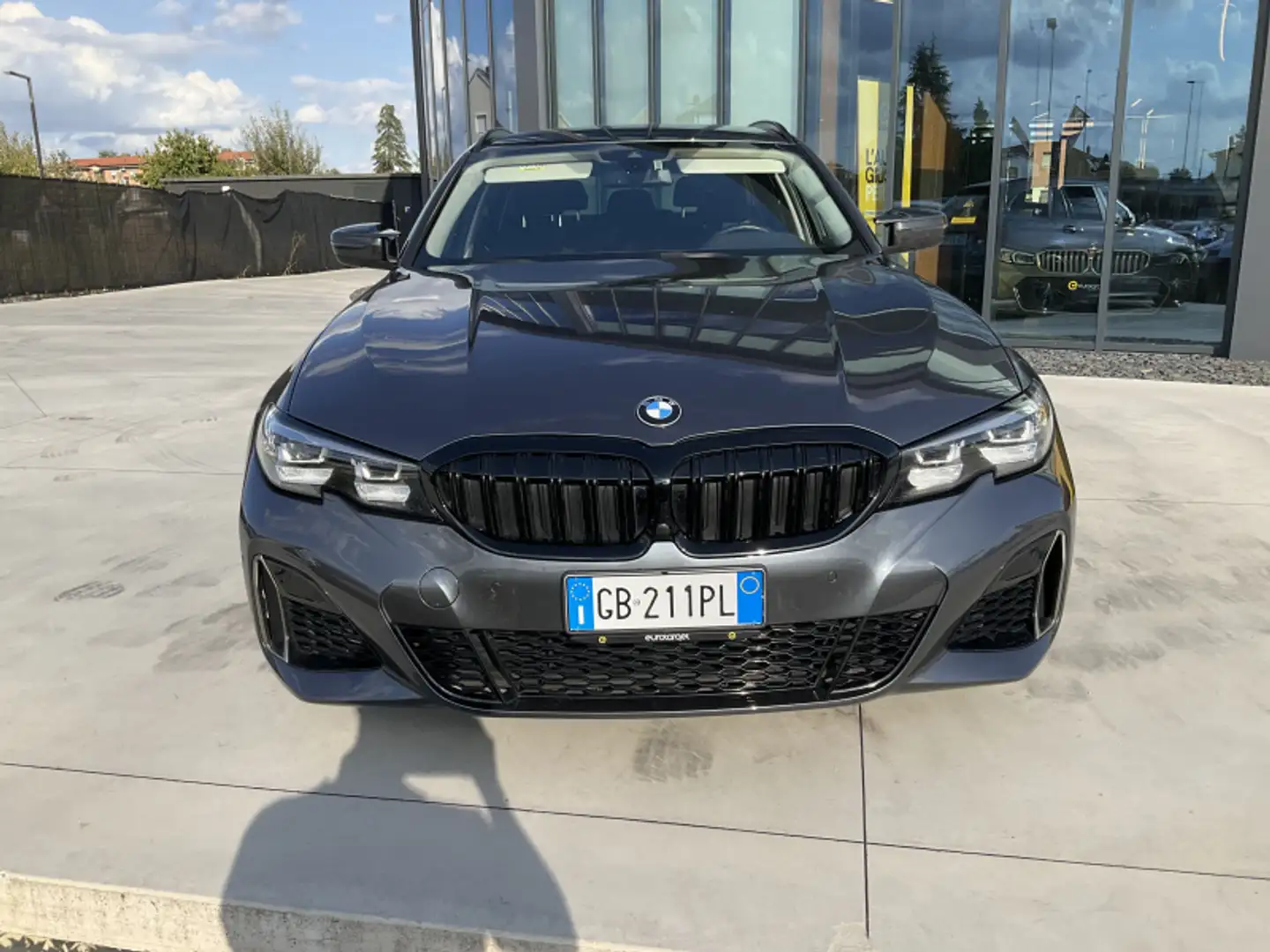 BMW 318 d Touring Sport Gris - 2